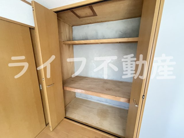 江口コーポの収納|便利な収納スペースです