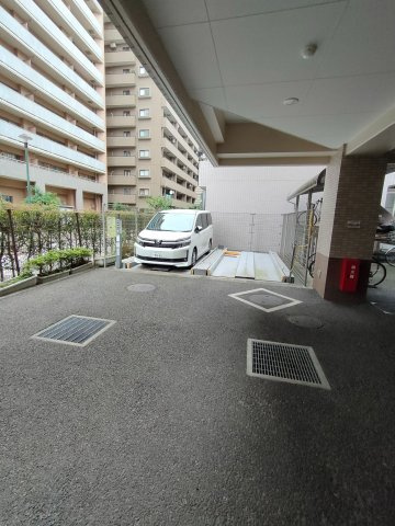 ラ・コンフォルテ府中の駐車場
