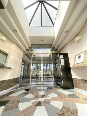 アンピール海の中道のエントランス