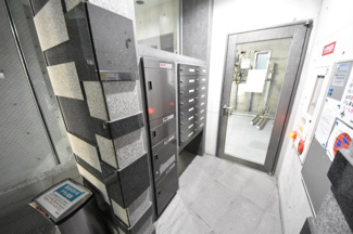 【エントランス】 | AOI FLATS