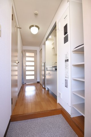 リバーサイド樫の木の玄関