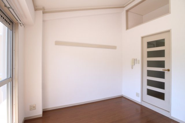 リバーサイド樫の木の居間・リビング