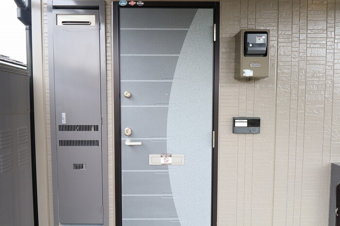 レジデンス西根の玄関|玄関前