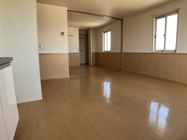 ベルデュールの居間・リビング