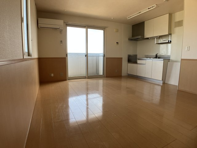 ベルデュールの居間・リビング