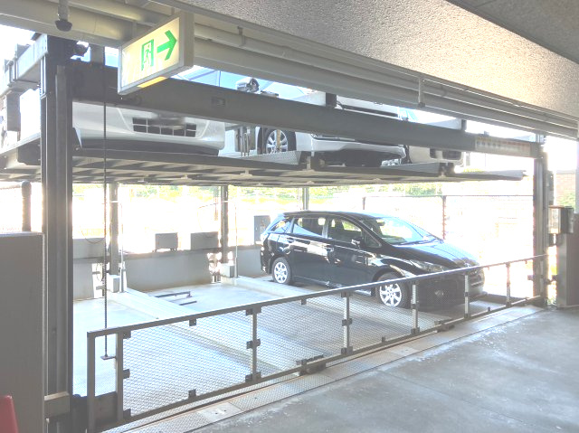 JGMヴェルデヒルズ二日市の駐車場