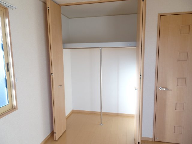 リビングタウン中野Iの収納