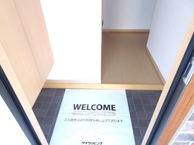リビングタウン中野Iの玄関