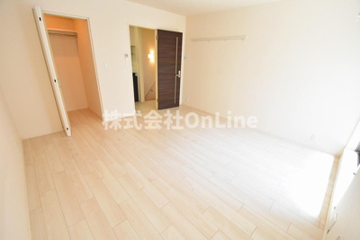 【寝室】 | メゾンリベルタ