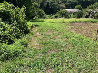 【前面道路含む現地写真】 | 南西側道路西側から東側へ向かって撮影しました。