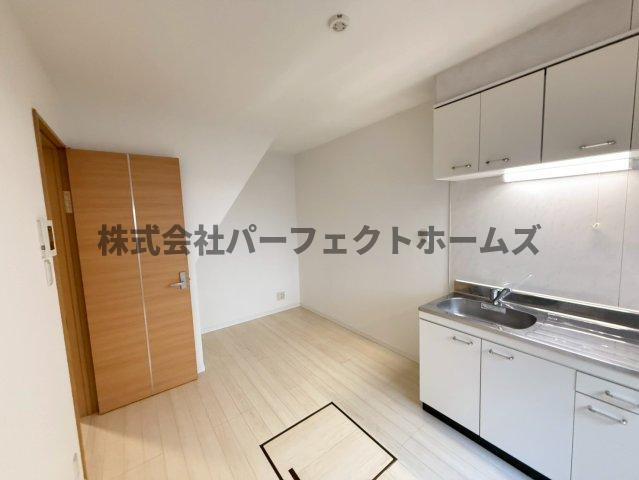 長尾家具町戸建　賃貸の洋室|落ち着いた色調の洋室です