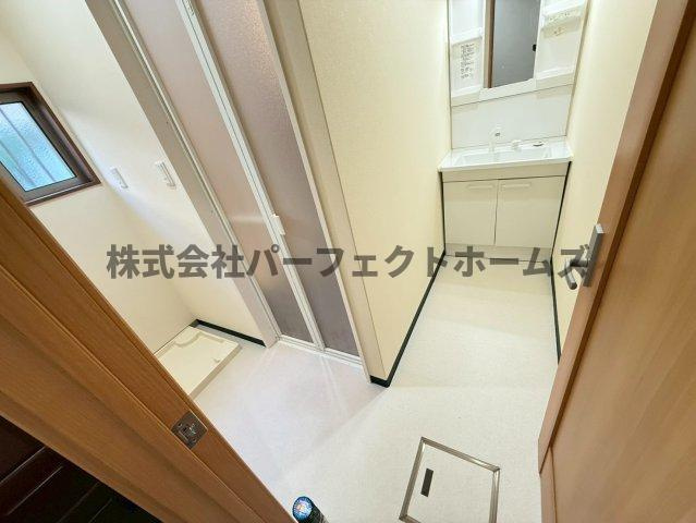 長尾家具町戸建　賃貸の洗面所|忙しい朝には欠かせない洗面所です