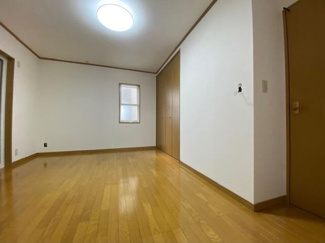 【その他】 | 平塚市河内 中古戸建て | 1階東側洋室 8帖