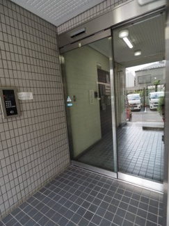 【エントランス】