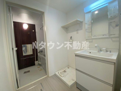 【独立洗面台】 | ハーモニーテラス下飯田町Ⅱ | 独立洗面台あり、毎朝おしゃれに忙しい女性の方におすすめです