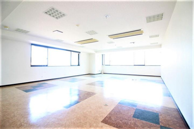 【居間・リビング】 | ロイヤルコート第２ビル