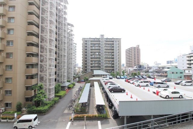 クローバーハイツ森小路一号棟の展望