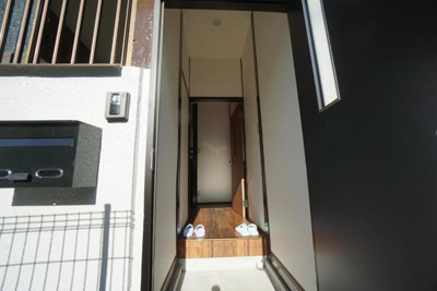 【玄関】 | 沢良宜西二丁目貸家