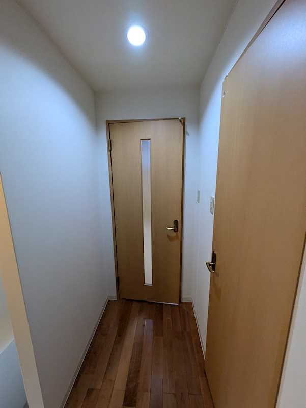 アルカス千本通の内装|廊下