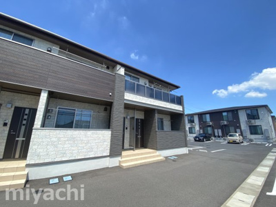 【エントランス】 | リヨン　A