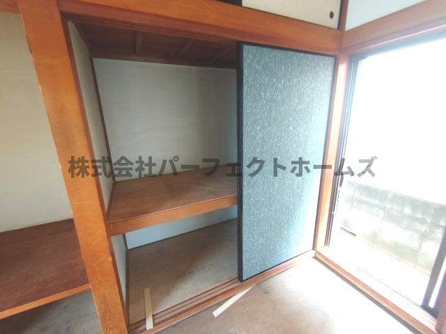 南中振1丁目戸建　賃貸の収納|大きなスペースがあり、収納には困りません