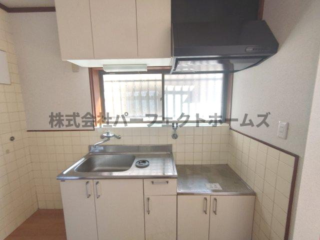 南中振1丁目戸建　賃貸のキッチン|キッチンでお料理をお楽しみください
