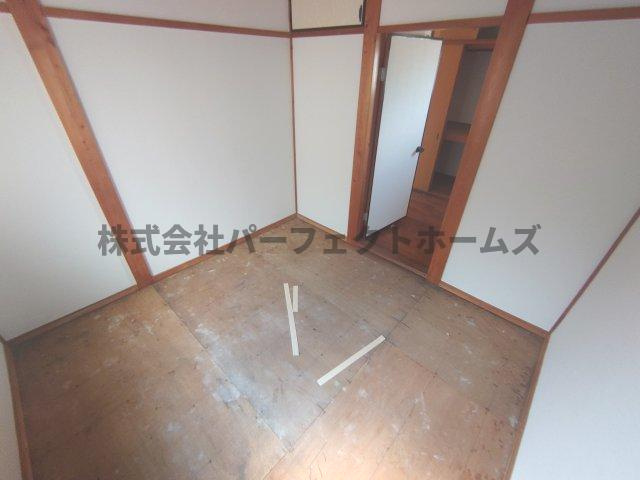 南中振1丁目戸建　賃貸の和室|フローリングだけでなく、和室もあります