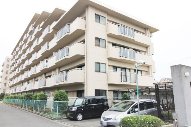 ライオンズマンション桂川久世の外観