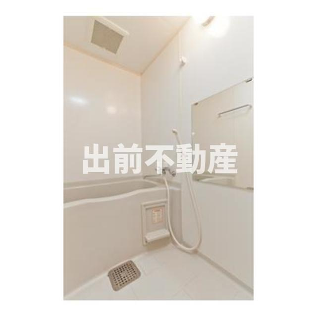 フレール南長崎の浴室
