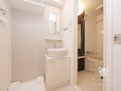 【独立洗面台】 | エスリード難波ザ・アーク | 独立洗面化粧台が付いています