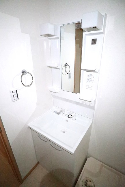 アムールQWAの独立洗面台