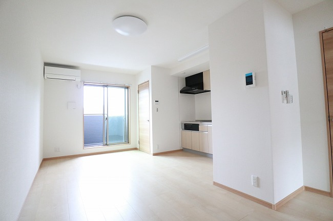 アムールQWAの居間・リビング