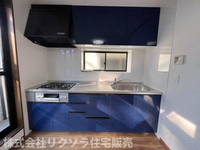 枚方市茄子作３丁目　中古一戸建てのキッチン|コンパクトなキッチンで掃除もラクラク