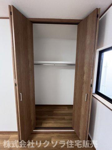枚方市茄子作３丁目　中古一戸建ての収納|便利な収納スペースです