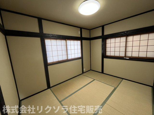 枚方市茄子作３丁目　中古一戸建ての和室|落ち着いた雰囲気の和室付きです