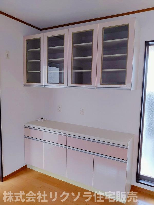 枚方市須山町　中古一戸建ての収納|カップボード