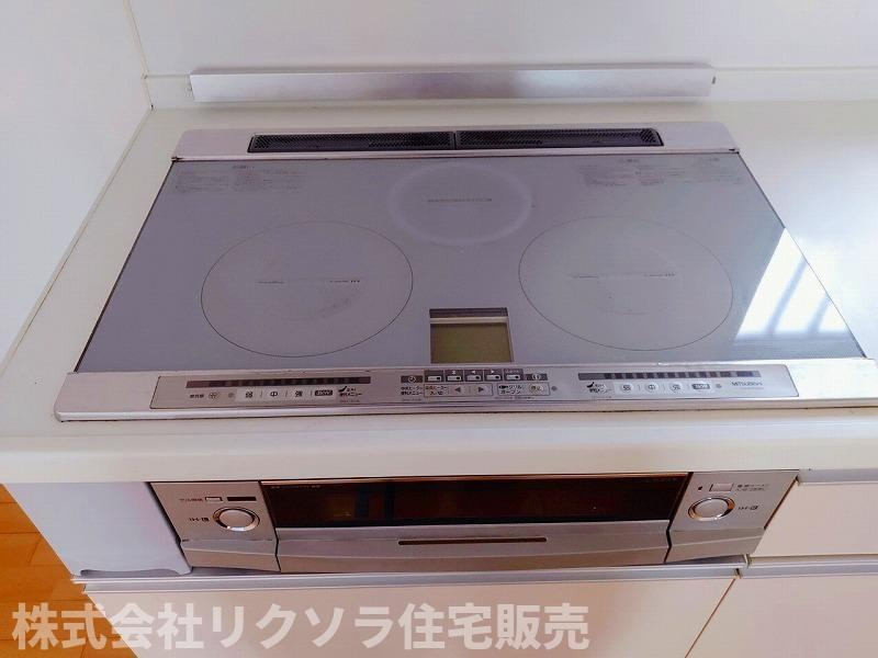 枚方市須山町　中古一戸建てのキッチン|IHコンロ