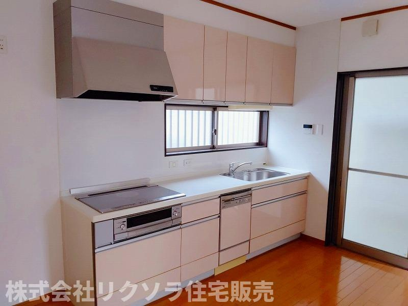 枚方市須山町　中古一戸建てのキッチン|システムキッチン