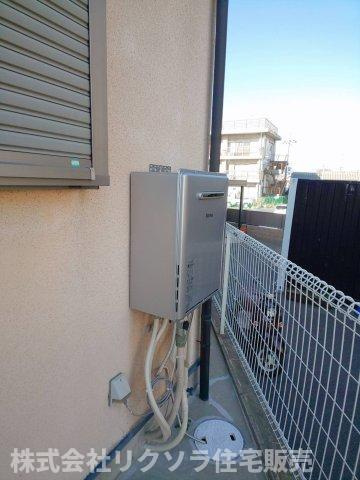 枚方市須山町　中古一戸建ての発電・温水設備|給湯機