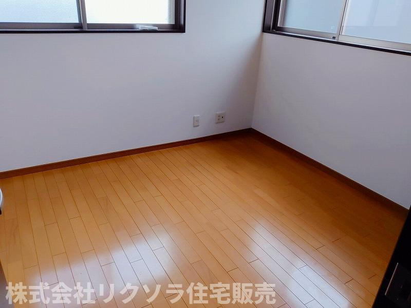 枚方市須山町　中古一戸建ての洋室|洋室