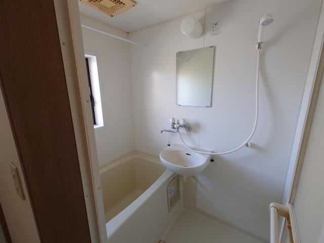 カサフローラ実籾Ⅱの浴室