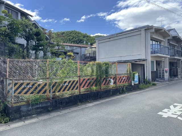 勧修寺柴山　条件無土地の外観