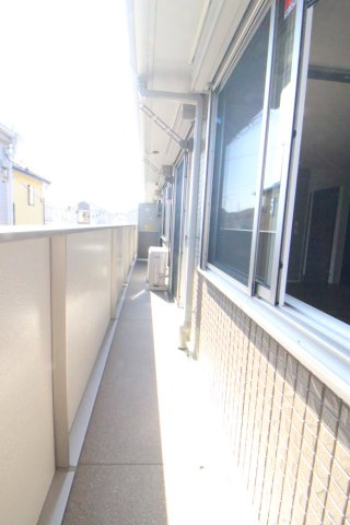 ラ・ルーチェ湘南のバルコニー