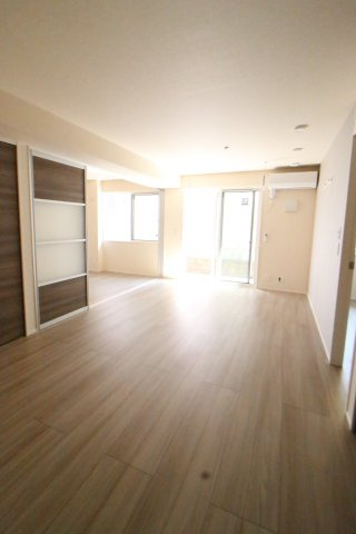 ラ・ルーチェ湘南の居間・リビング