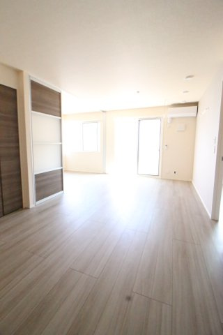 ラ・ルーチェ湘南の居間・リビング