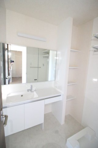 ラ・ルーチェ湘南の洗面所