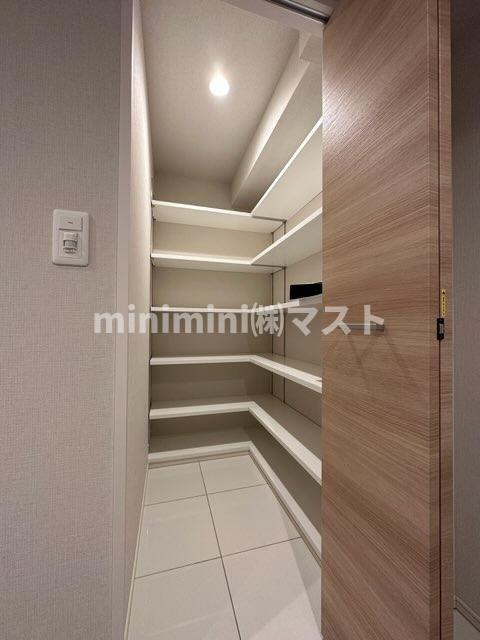 IBC Residence Westの玄関