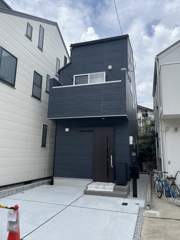 三鷹市深大寺　新築戸建ての外観