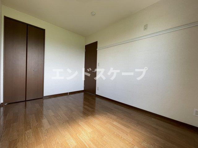 ラ・リヴィエールの洋室|高崎、前橋エリアのお部屋探しはエンドスケープまで！お客様の理想お聞かせ下さい♪