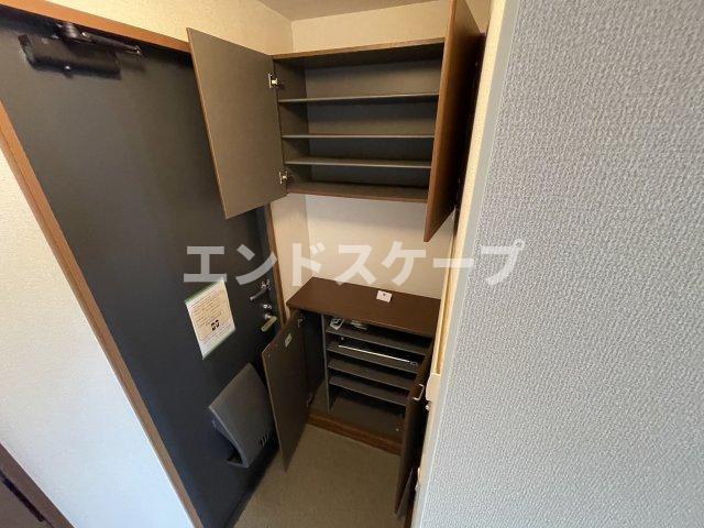 ラ・リヴィエールの収納|高崎、前橋エリアのお部屋探しはエンドスケープまで！お客様の理想お聞かせ下さい♪